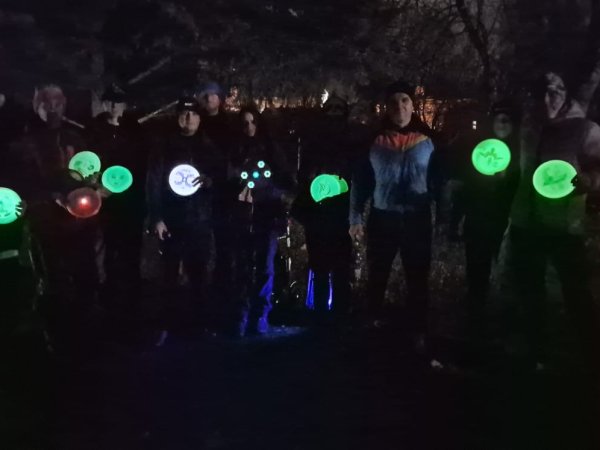 DGC Albium - Trénink v Proboštově - noční společná fotografie